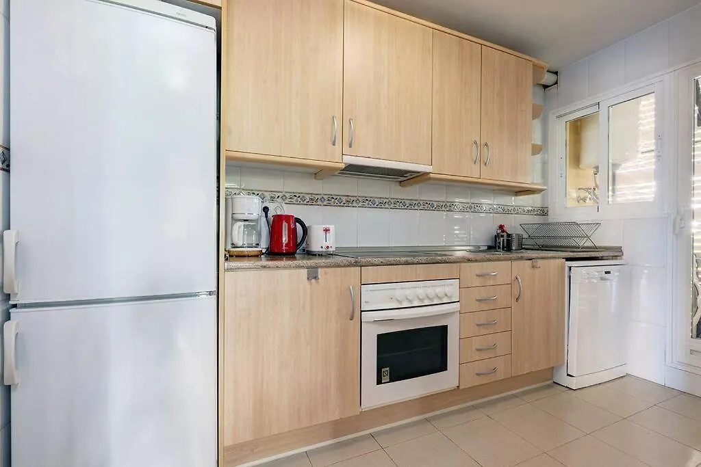 Spacious 2 Bedroom Apartment With Sea View! Fuengirola 0*,